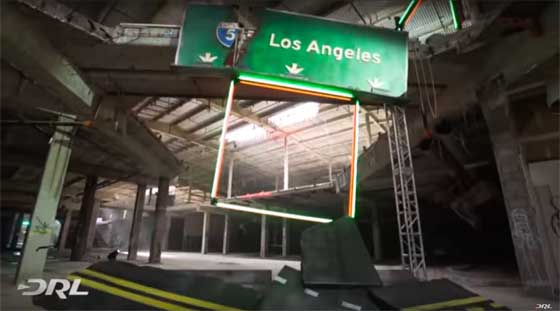 ロサンゼルスの廃墟のモール