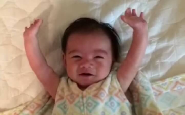 FireShot Capture 536 - Cute baby throws his hands up every morning _ - https___www.youtube.com_watch