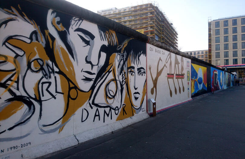 現地レポート ベルリンの壁に描かれたアート10選 東西ドイツを分断していた壁が今はギャラリーになっていた Edamame