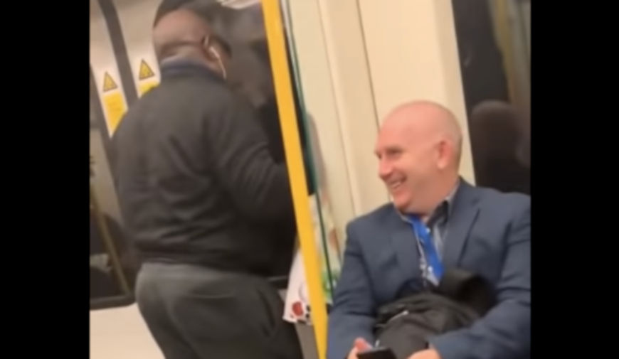 エッ 電車でボン ジョヴィの名曲をノリノリで歌う男性 だが一番盛り上がるサビの部分で Edamame